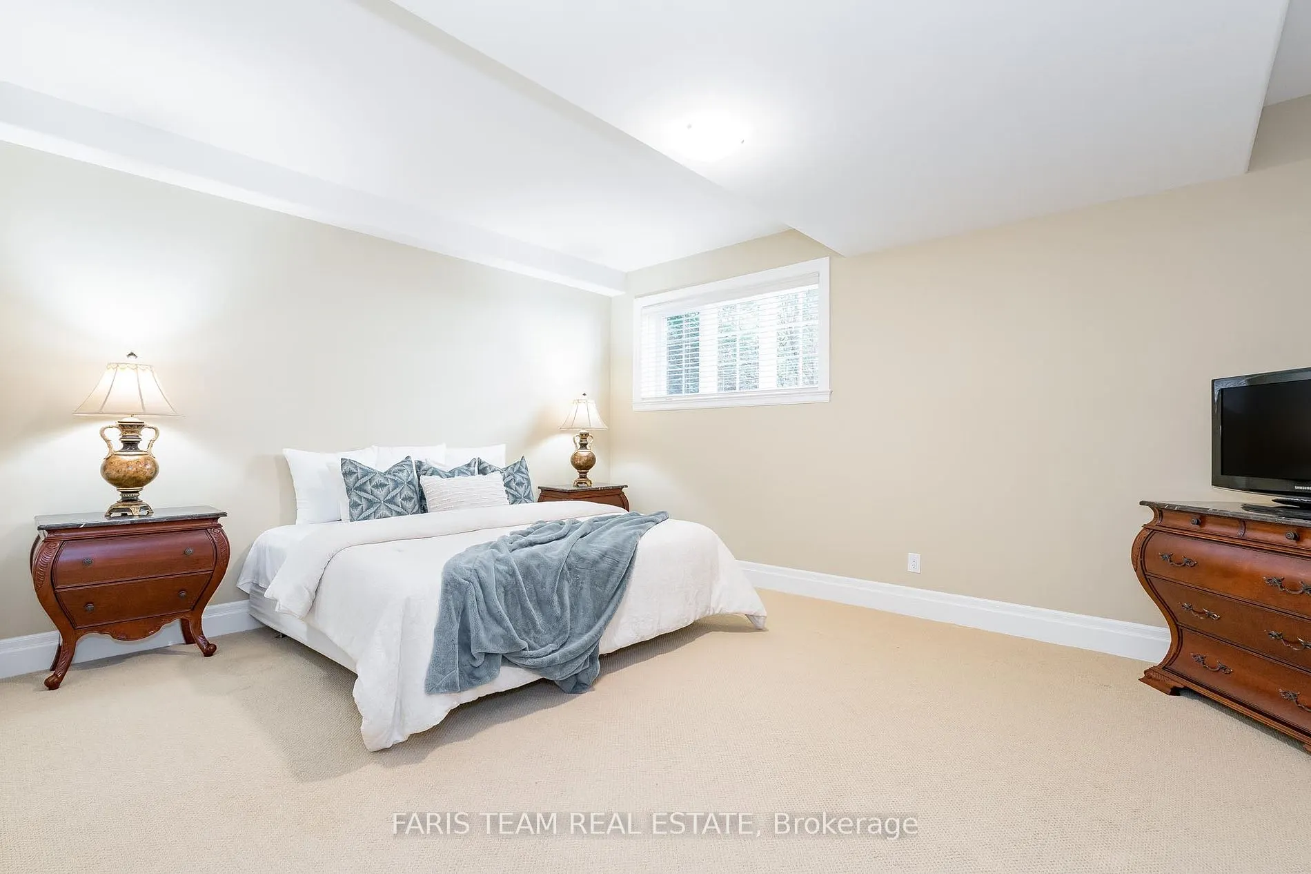 14 Lloyd Cook Drive W