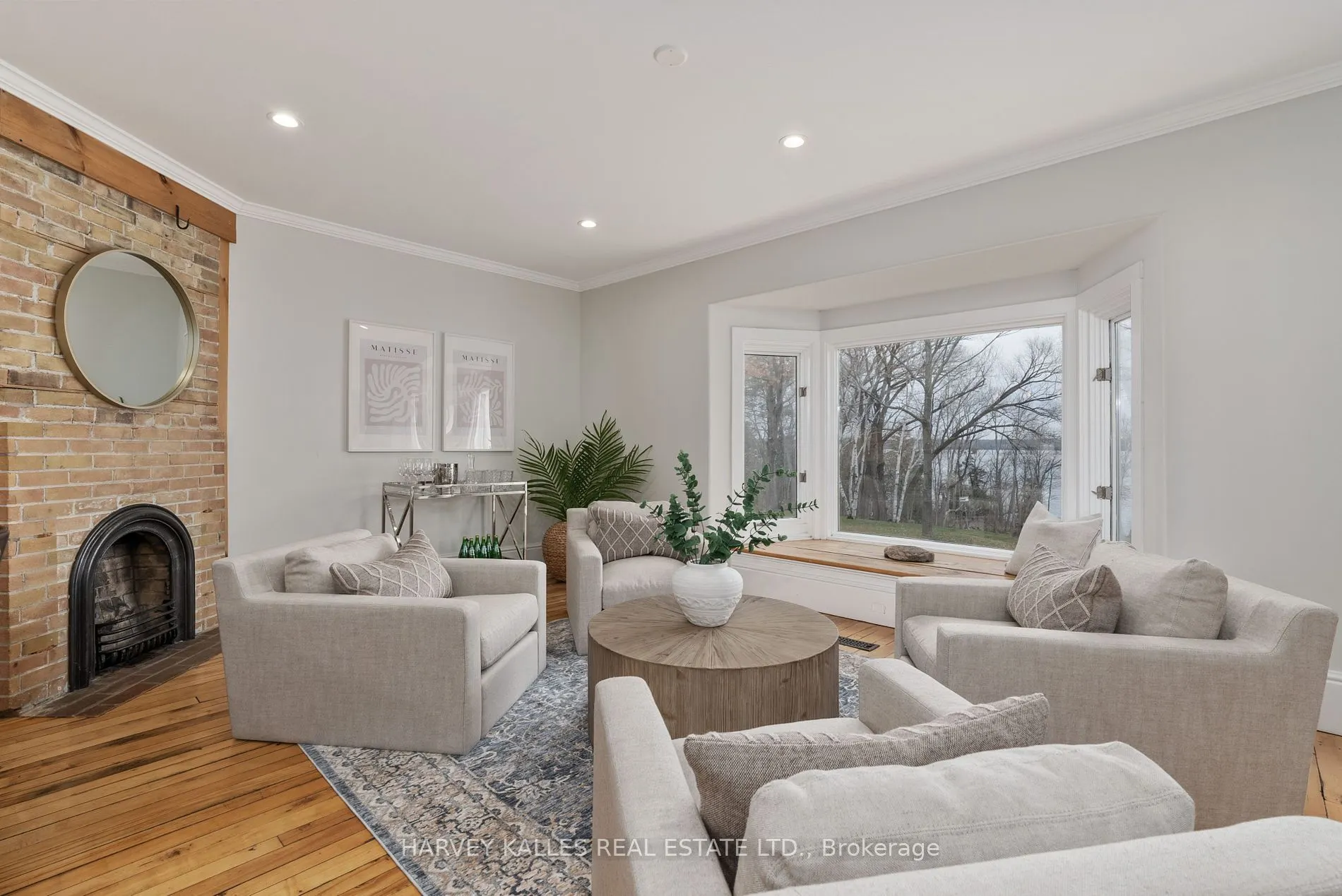 2 Black Forest Lane