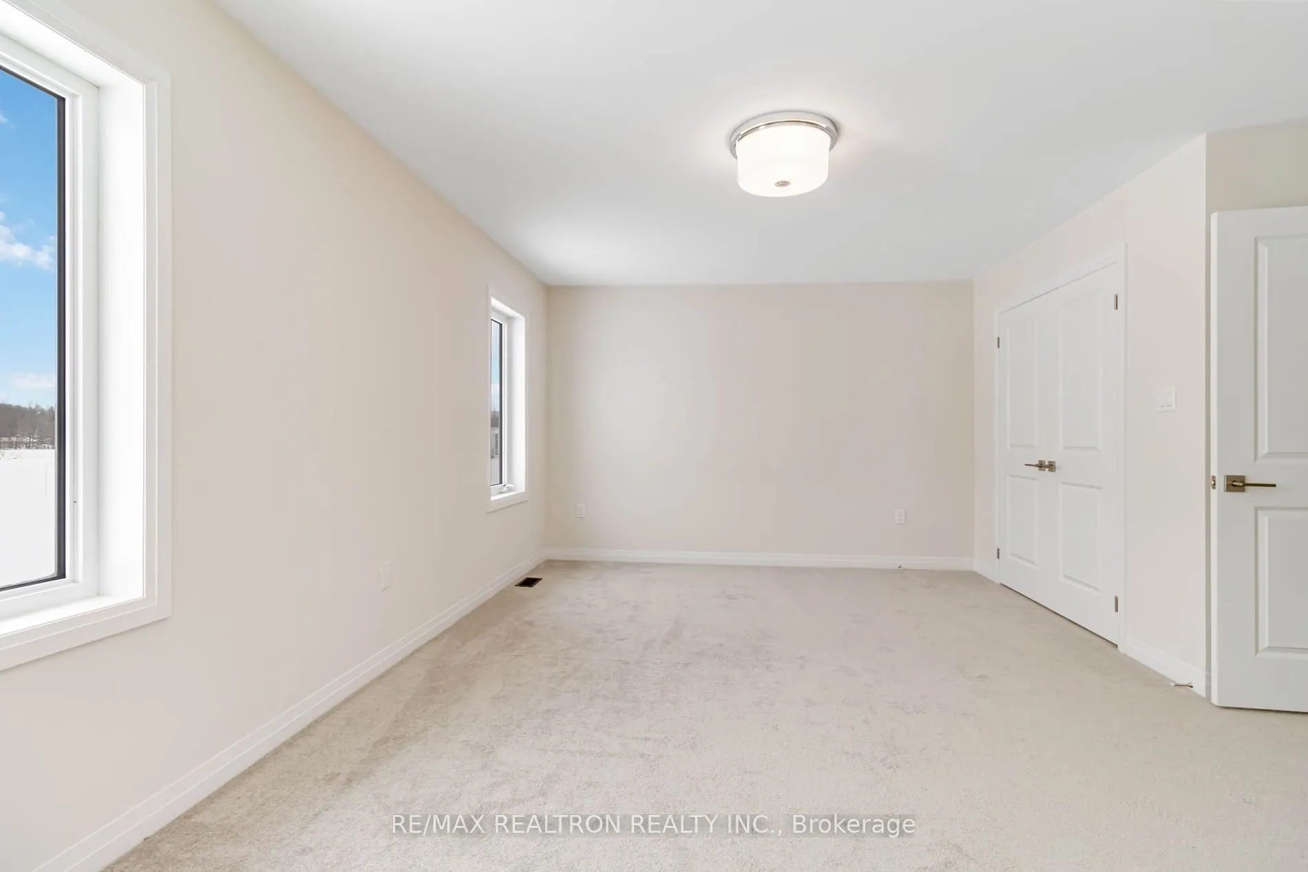 3715 Quayside Drive