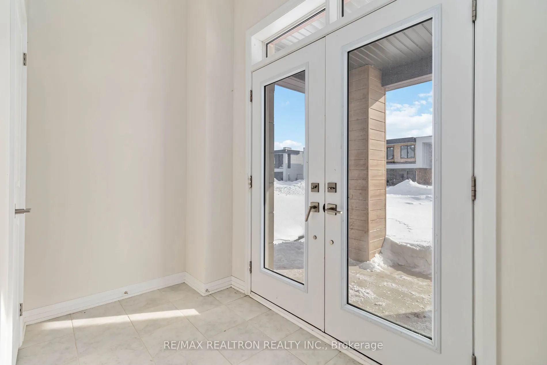 3715 Quayside Drive