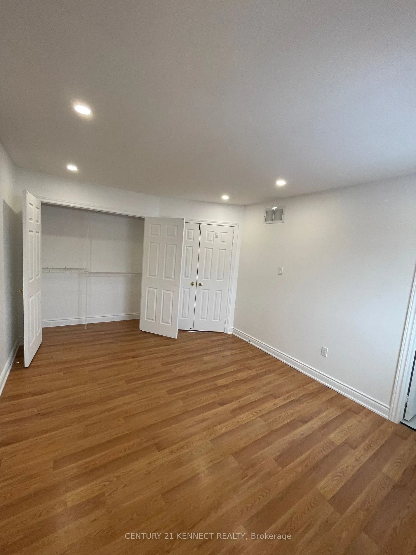 35 Drake Dr