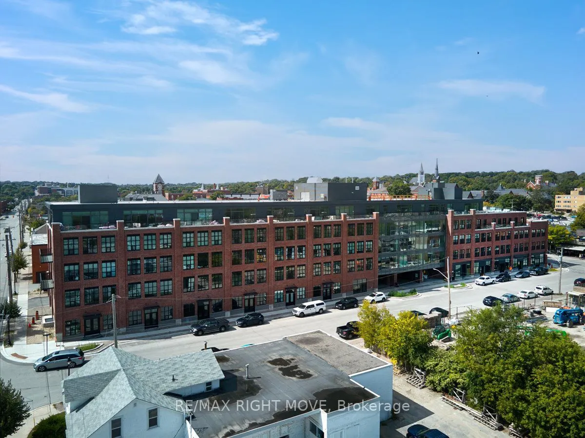 21 Matchedash Street, #211