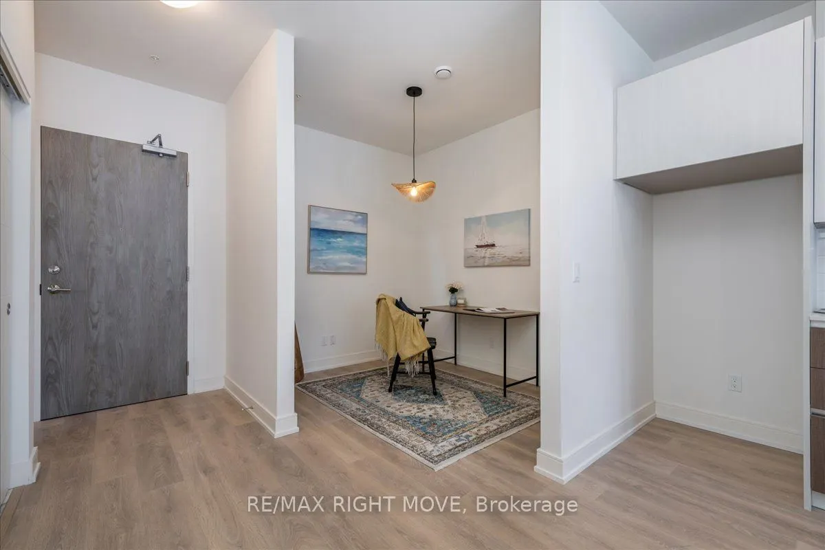 21 Matchedash Street, #211