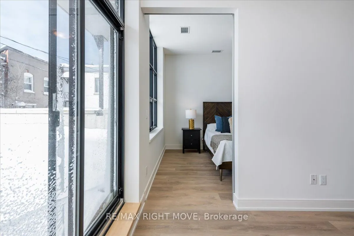 21 Matchedash Street, #211