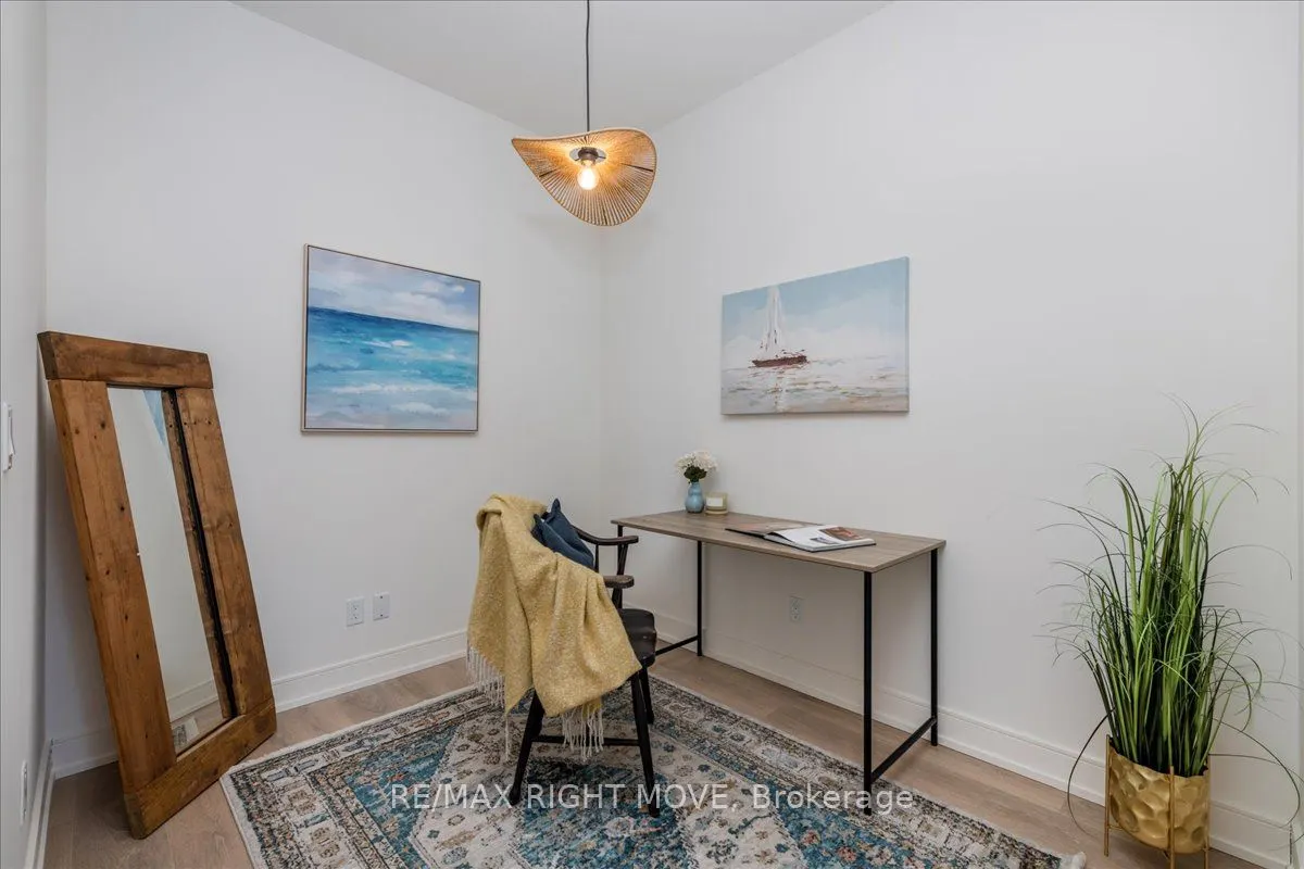 21 Matchedash Street, #211