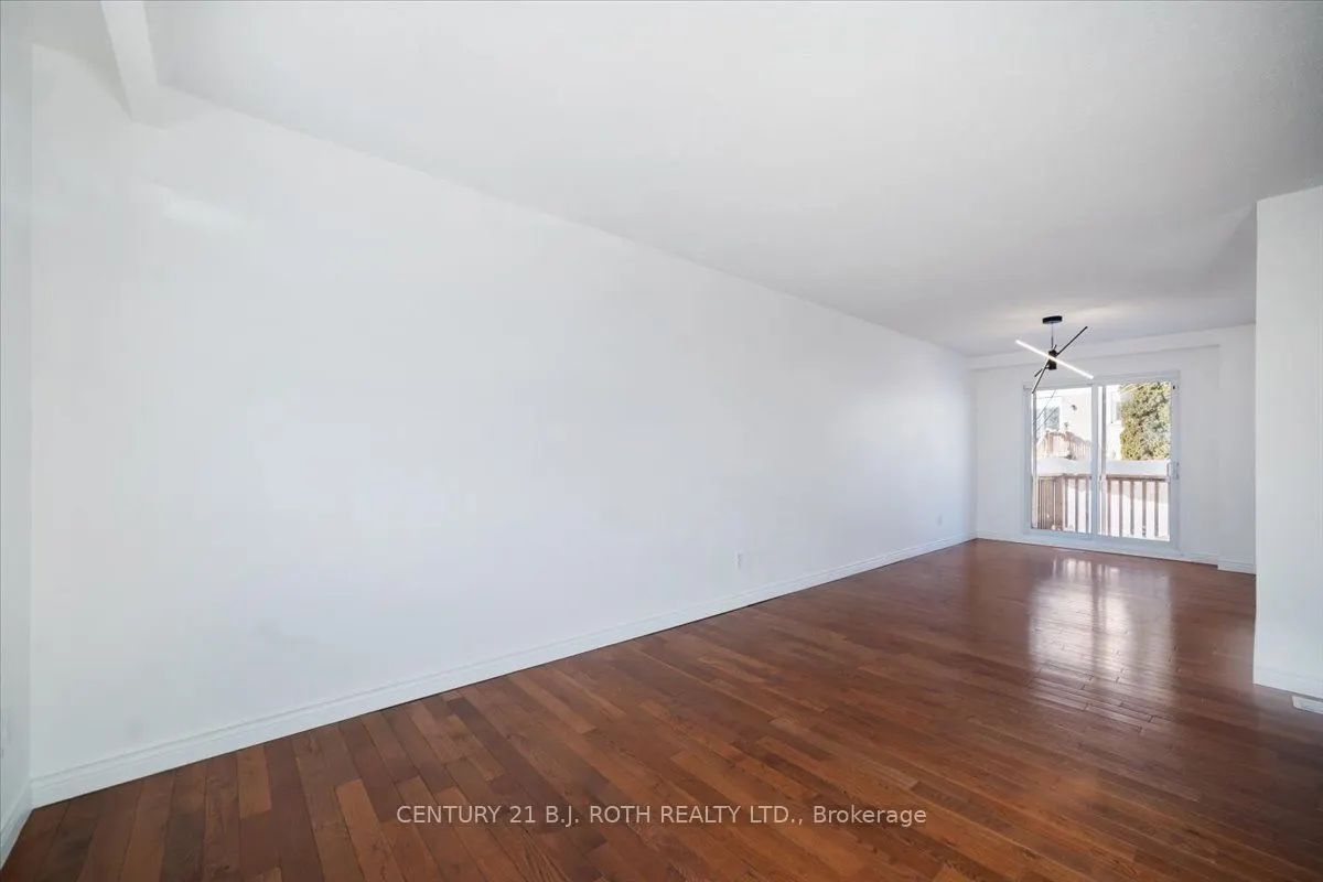 1095 MISSISSAGA Street, #152