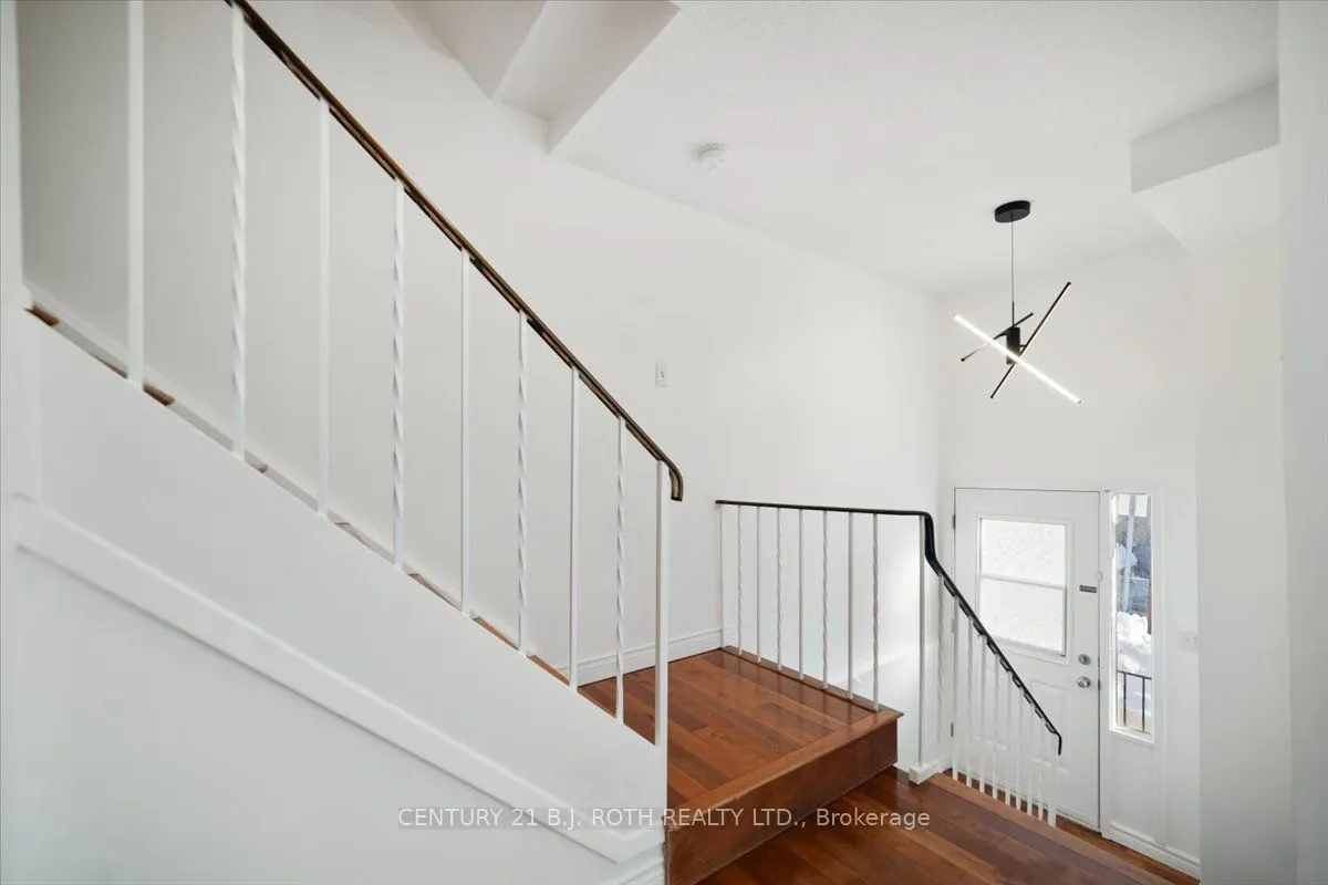 1095 MISSISSAGA Street, #152