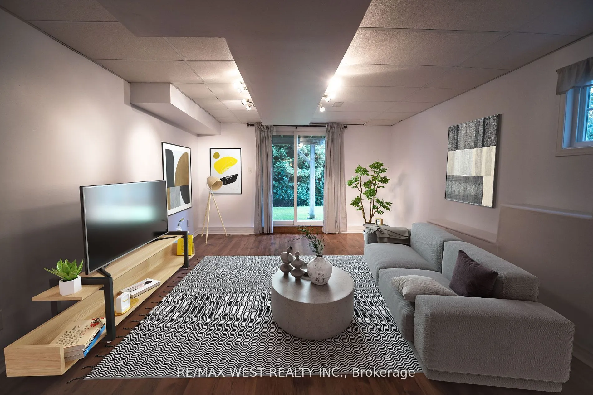 11 Royalton Lane, #11