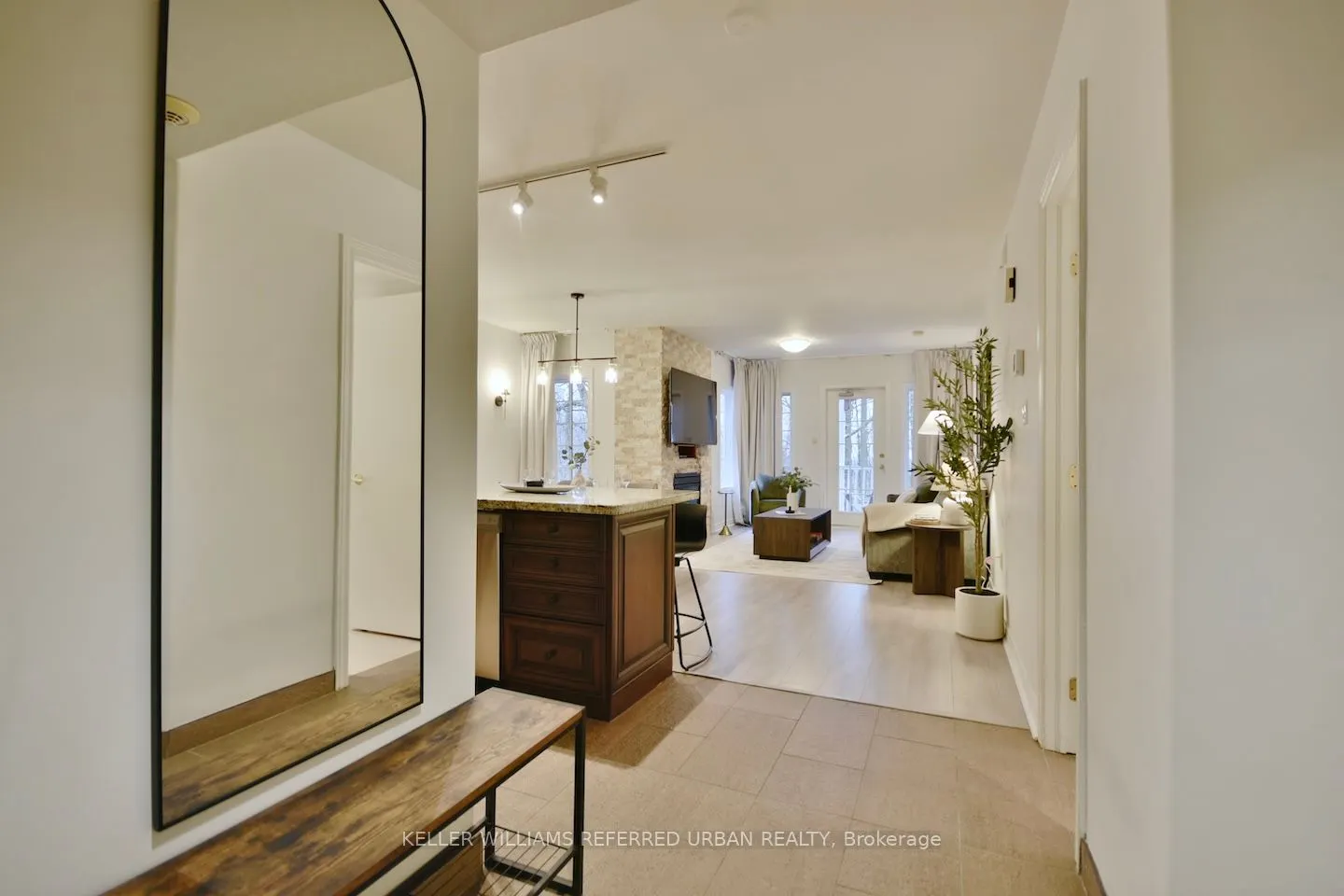 90 Highland Drive, #2266/67