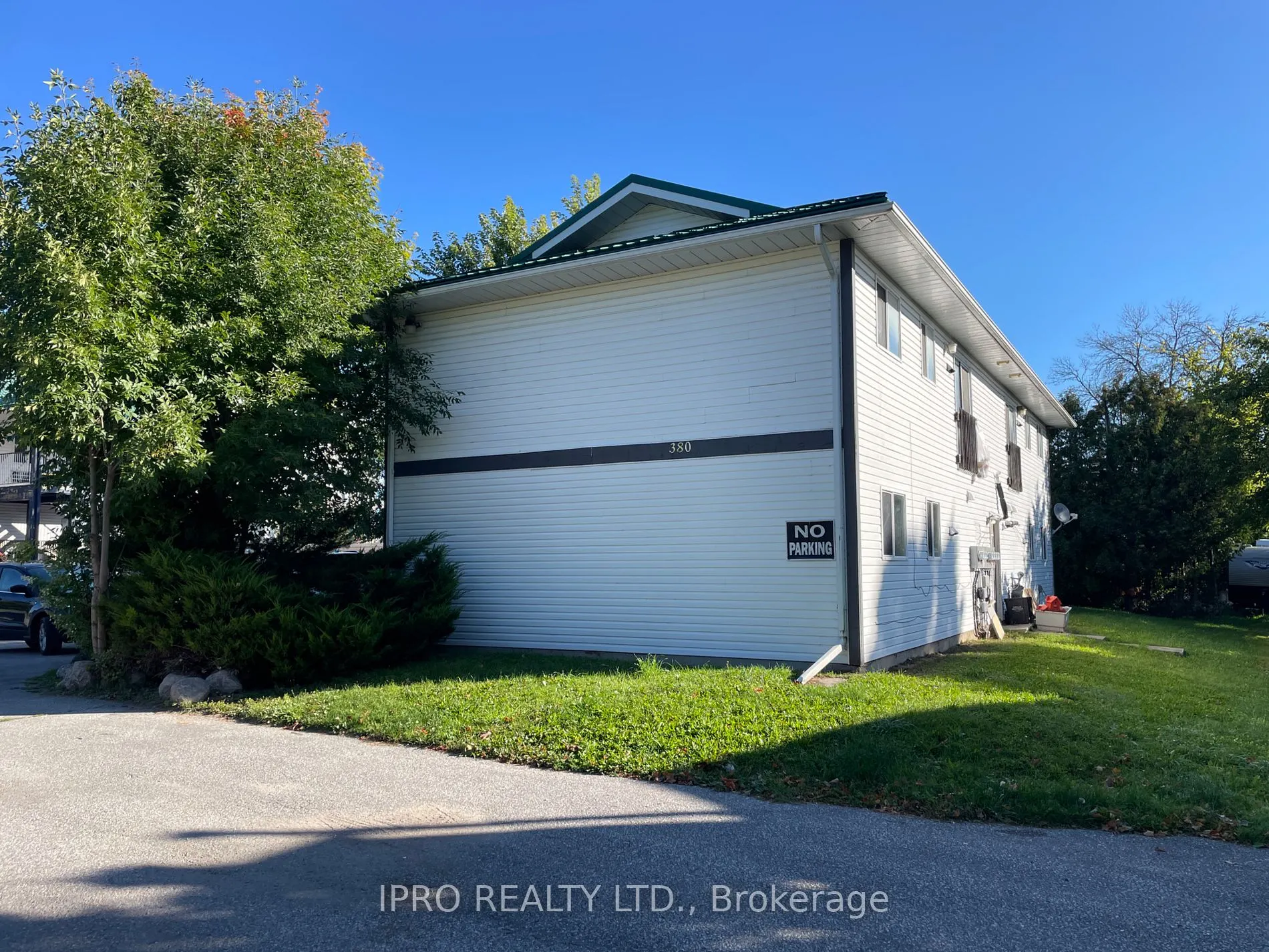 380 Bayview Parkway