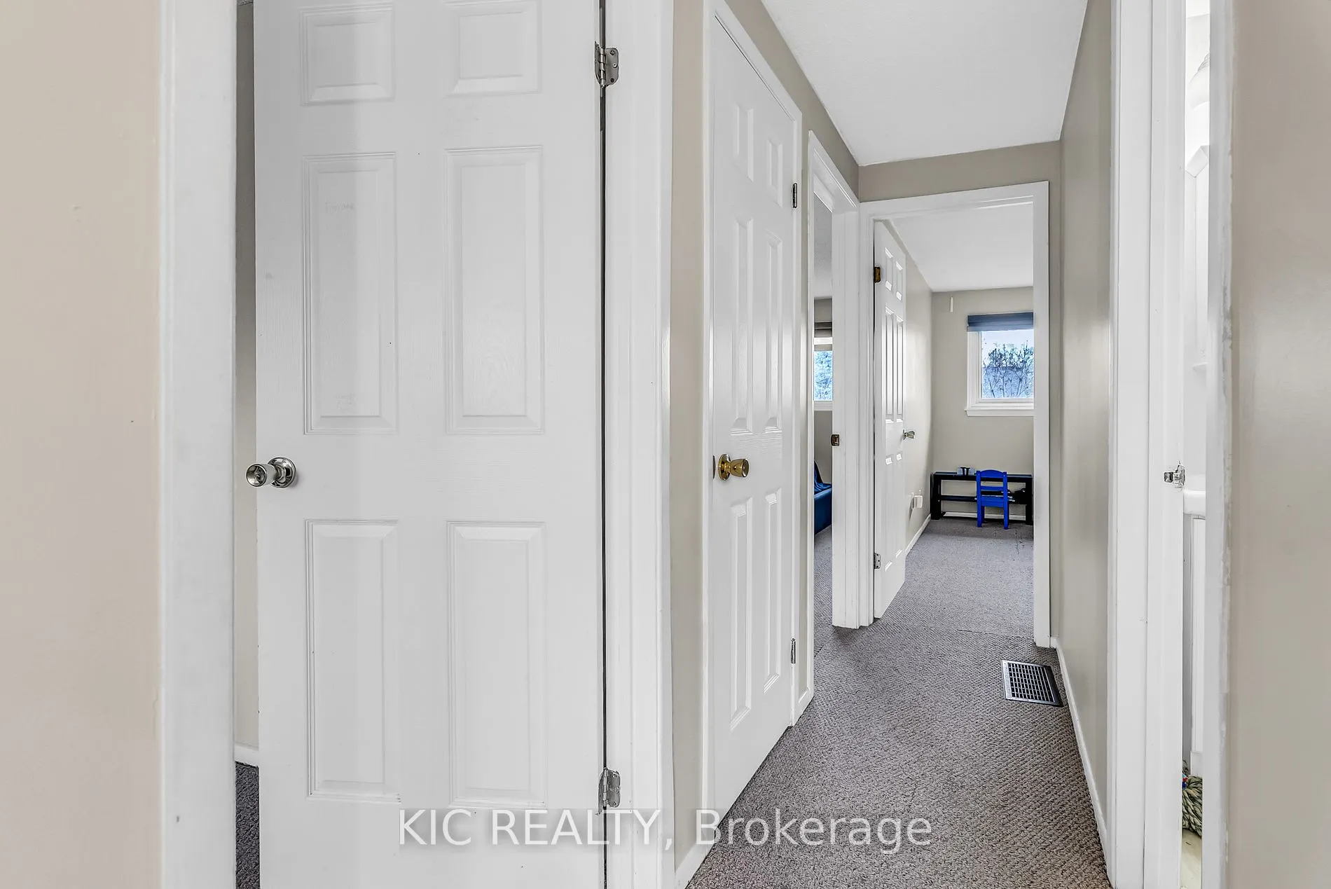 233 Innisfil Street, #19
