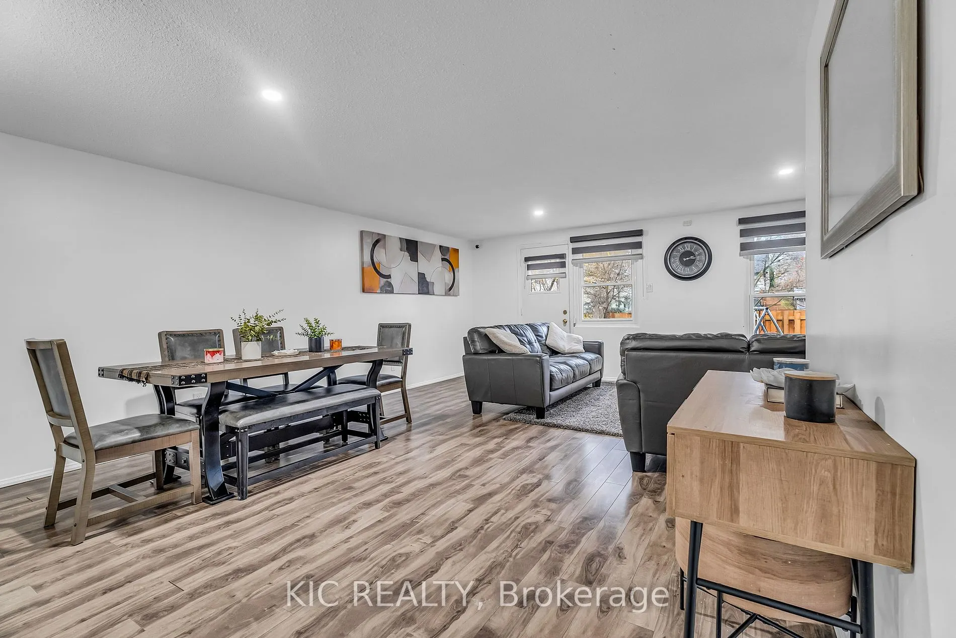 233 Innisfil Street, #19