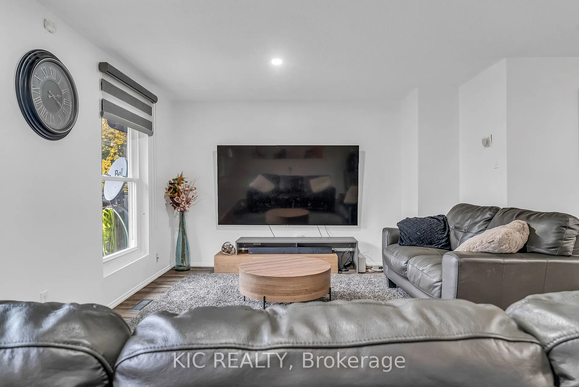 233 Innisfil Street, #19