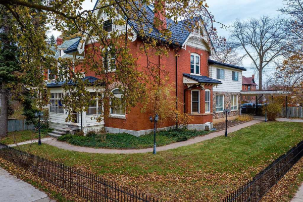 343 Pine St, Collingwood