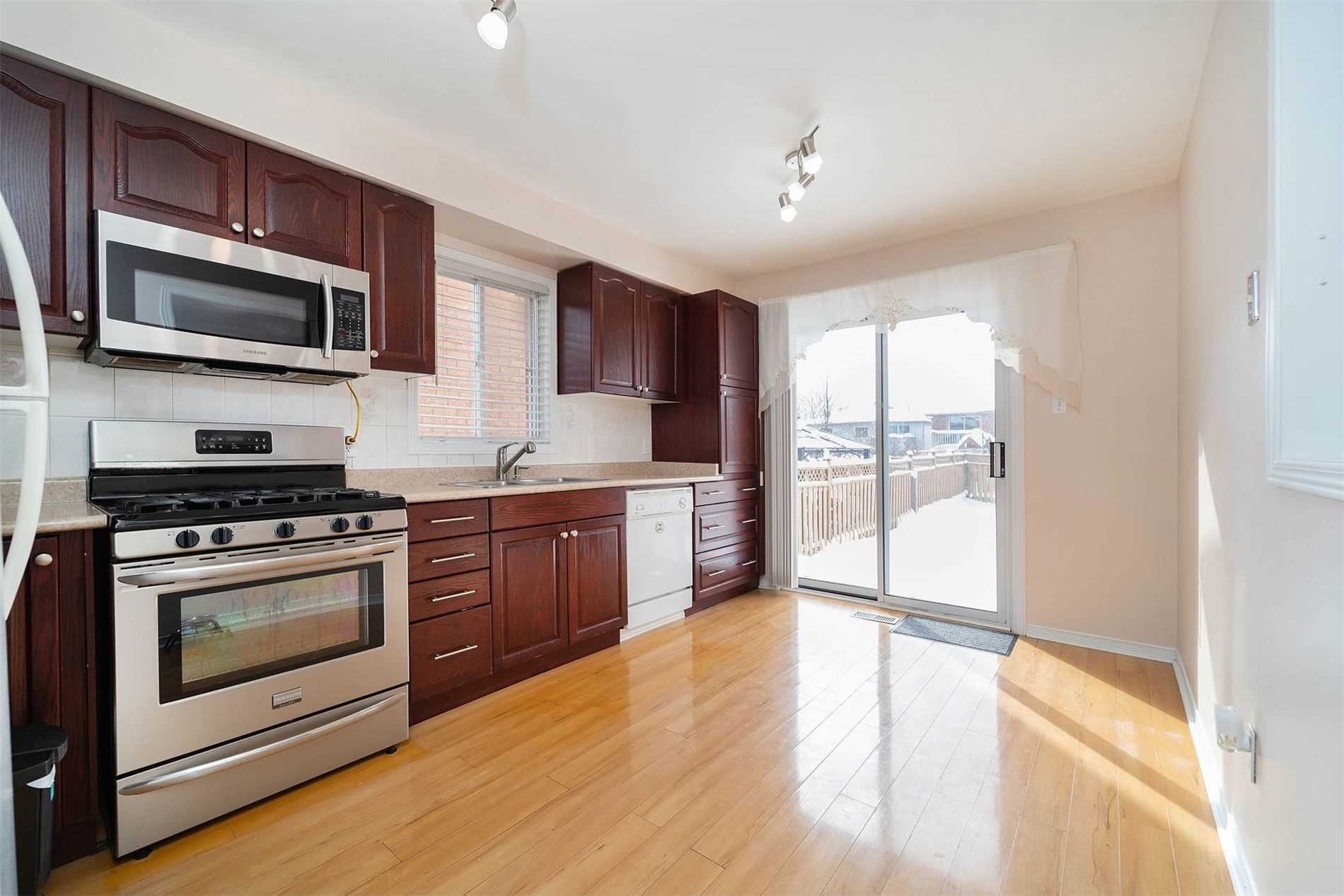 124 Laidlaw Dr