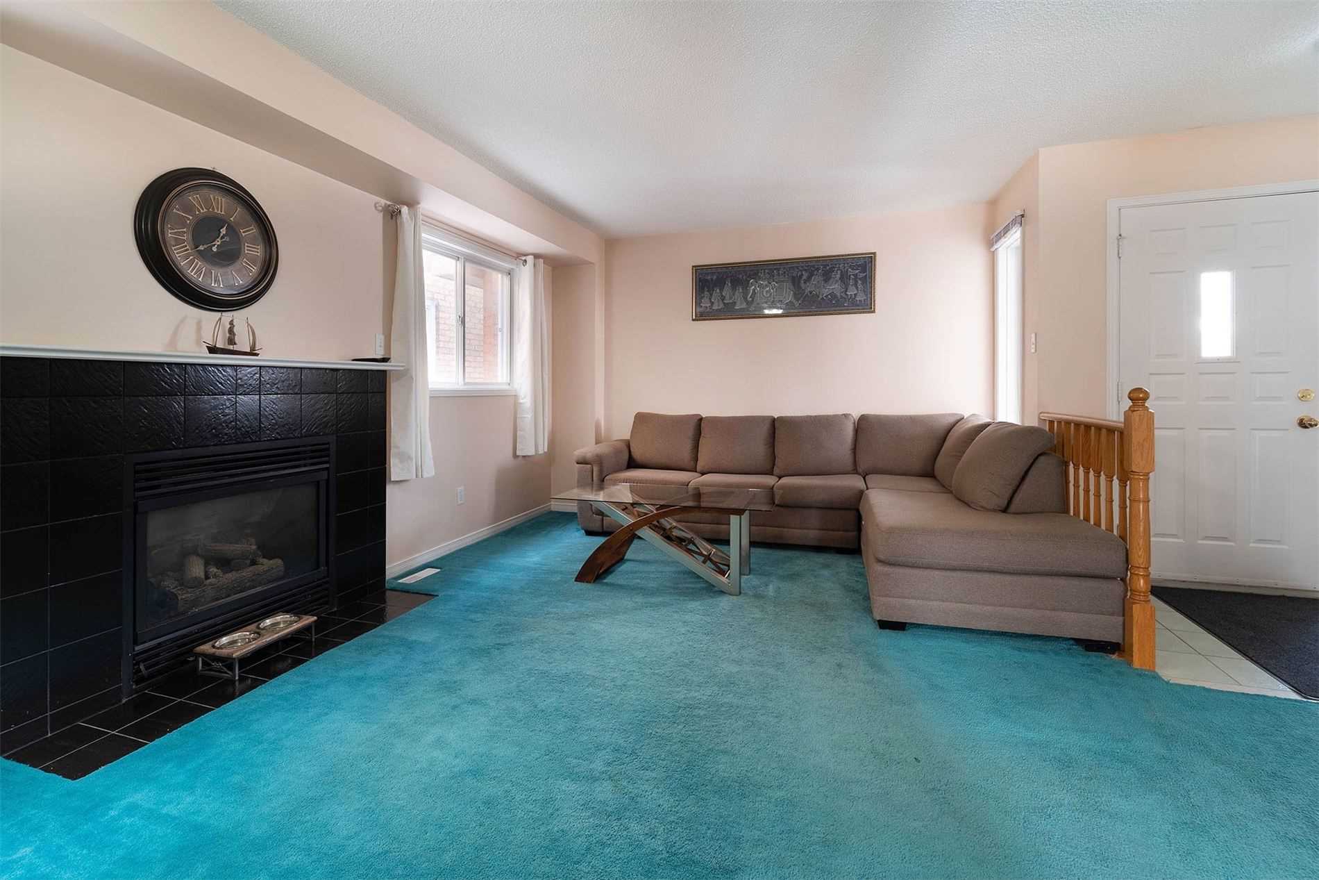 124 Laidlaw Dr