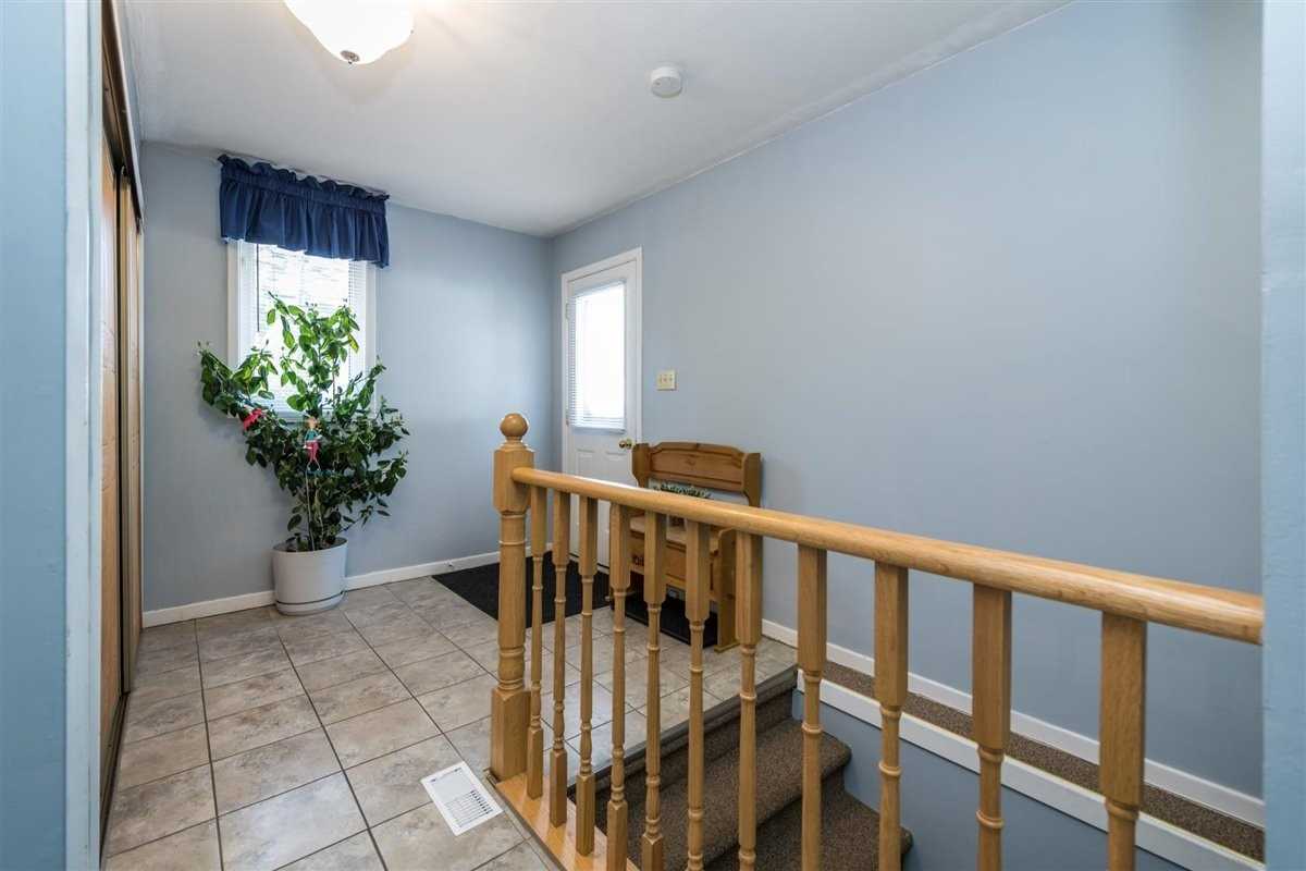10 Jamieson Cres