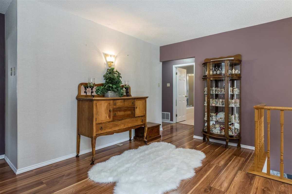 10 Jamieson Cres