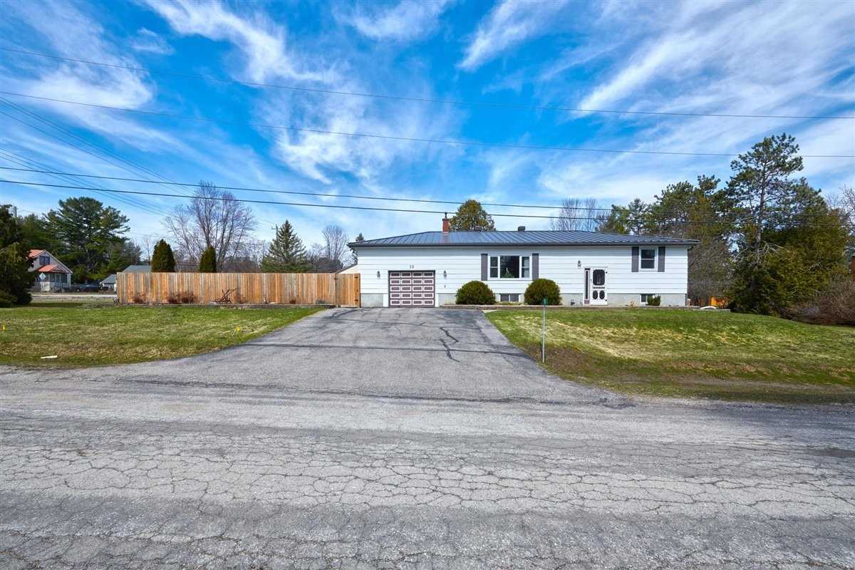 10 Jamieson Cres