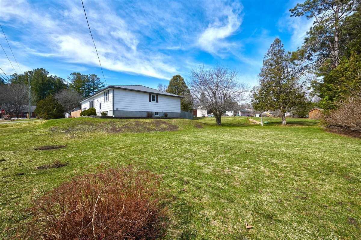 10 Jamieson Cres