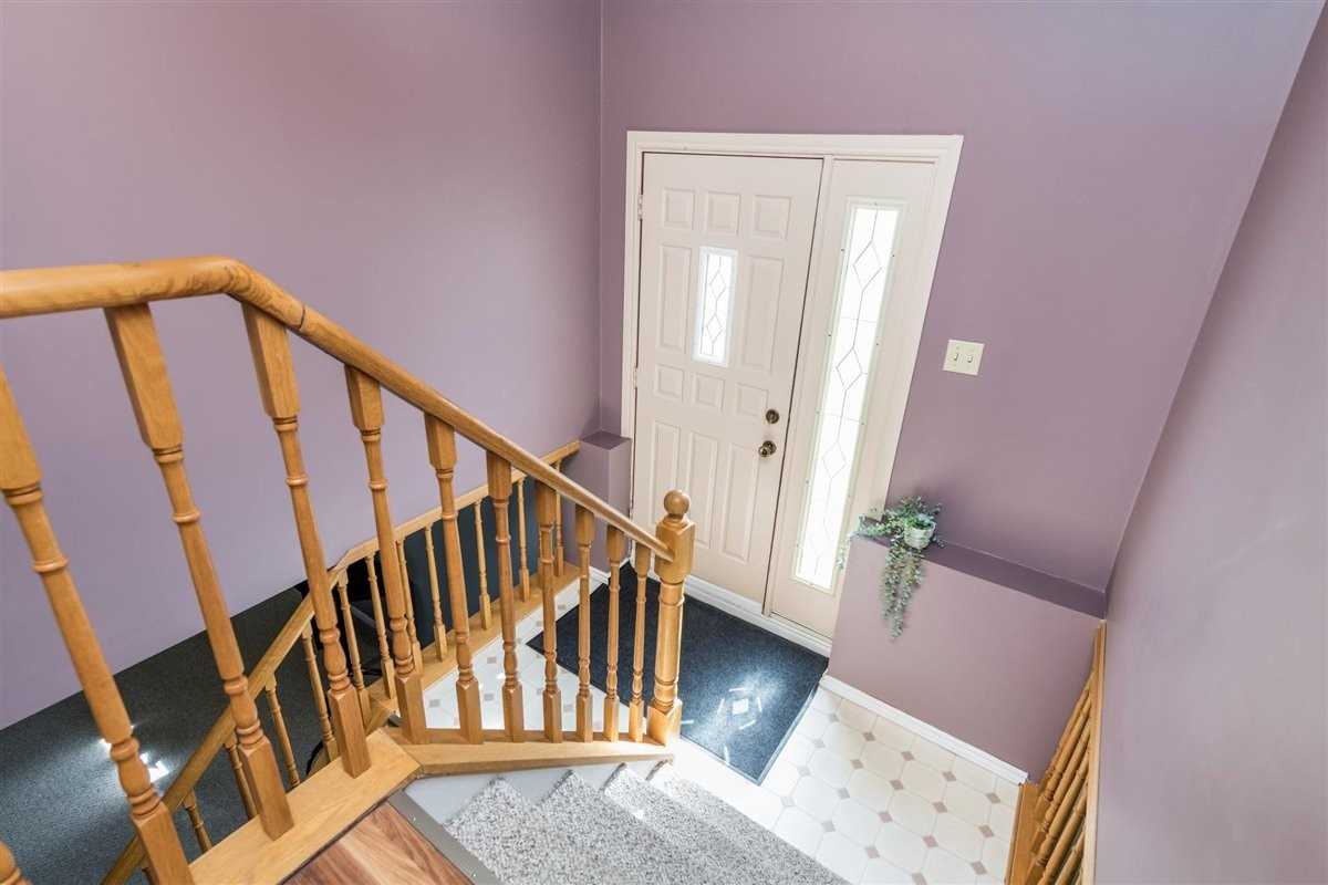 10 Jamieson Cres