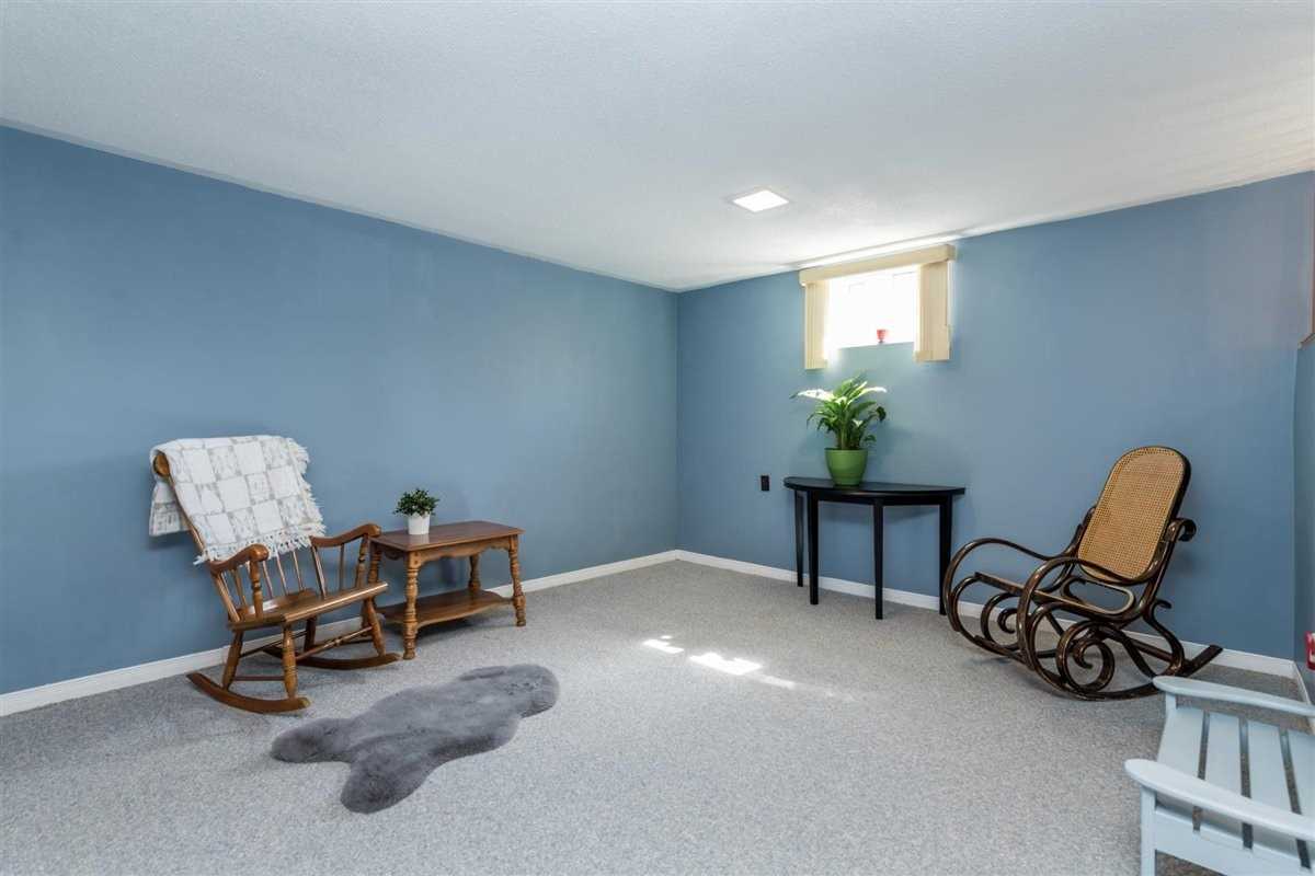 10 Jamieson Cres