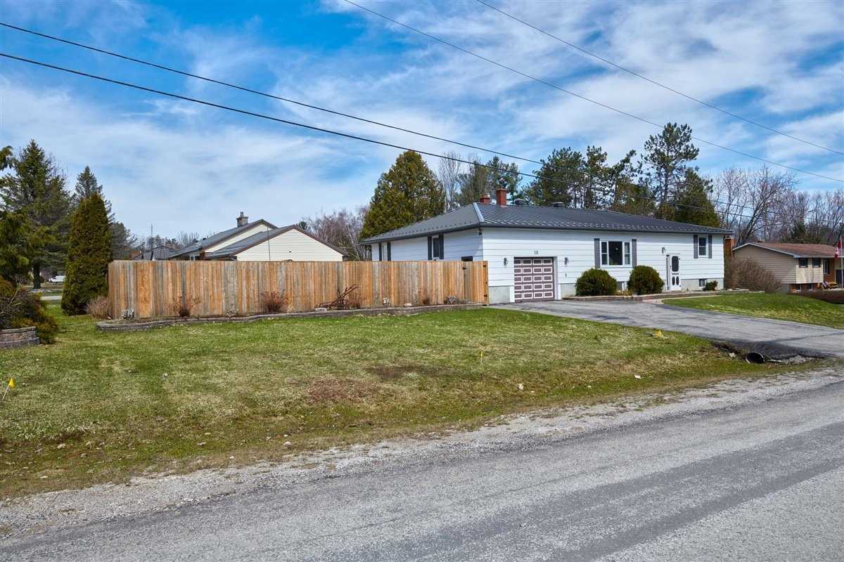 10 Jamieson Cres