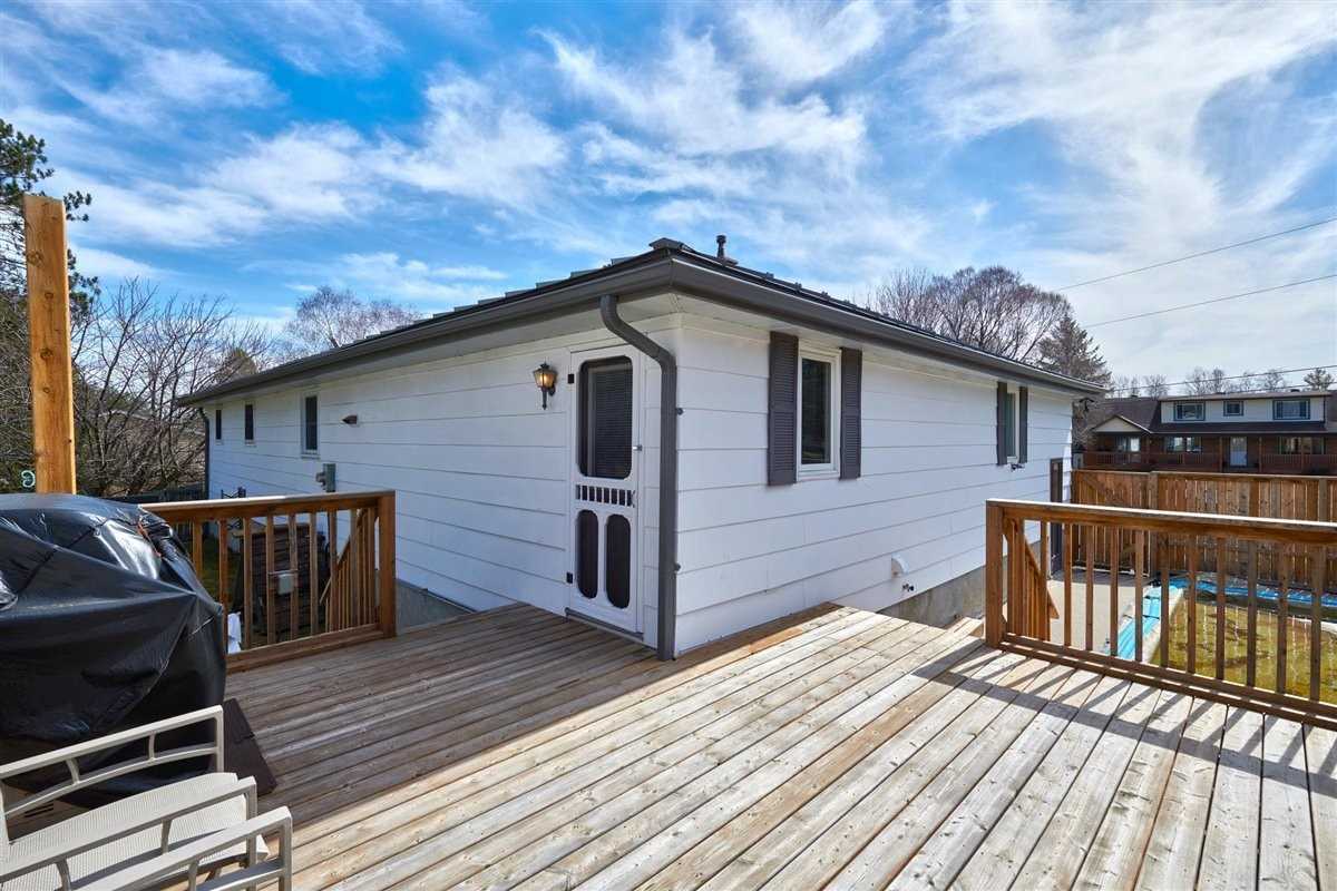 10 Jamieson Cres