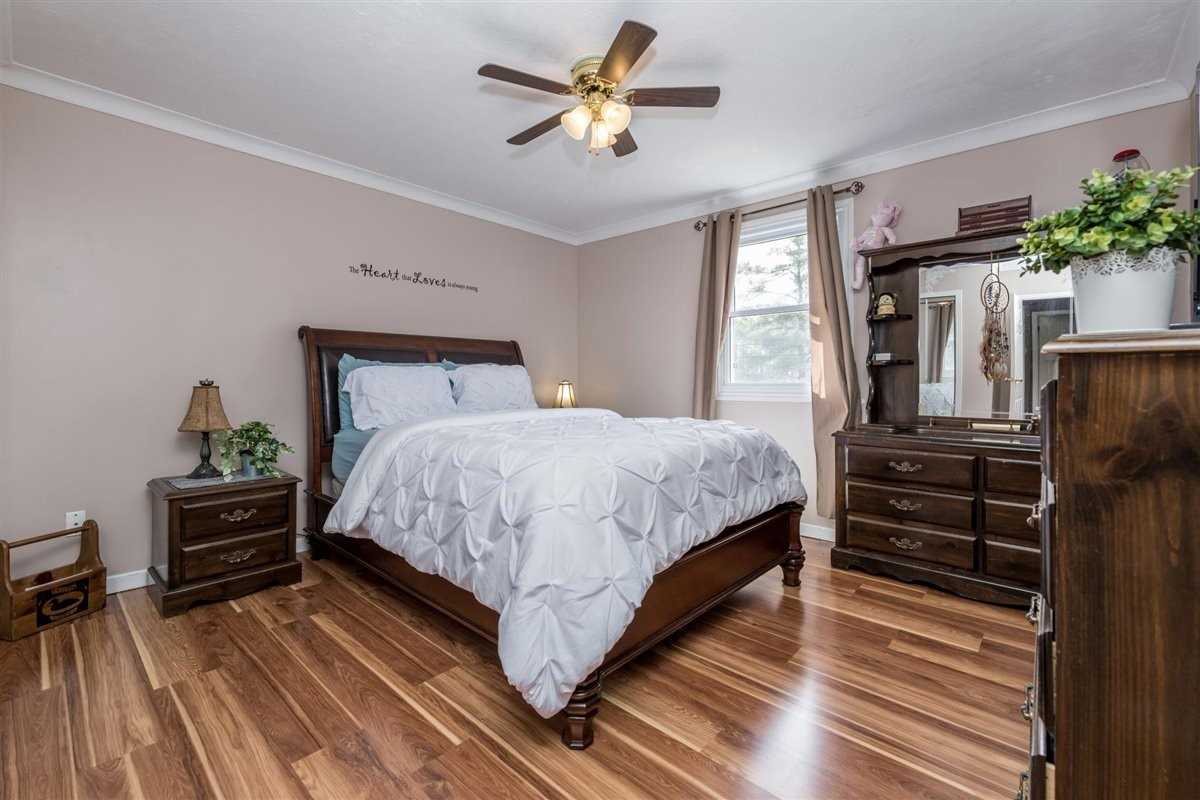 10 Jamieson Cres