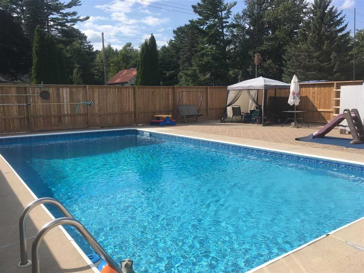 10 Jamieson Cres
