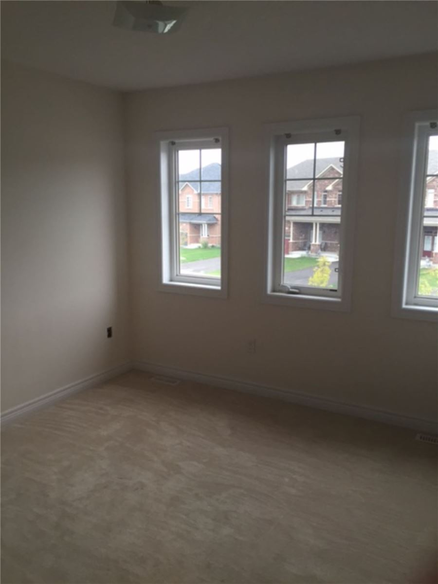 46 Forsyth Cres