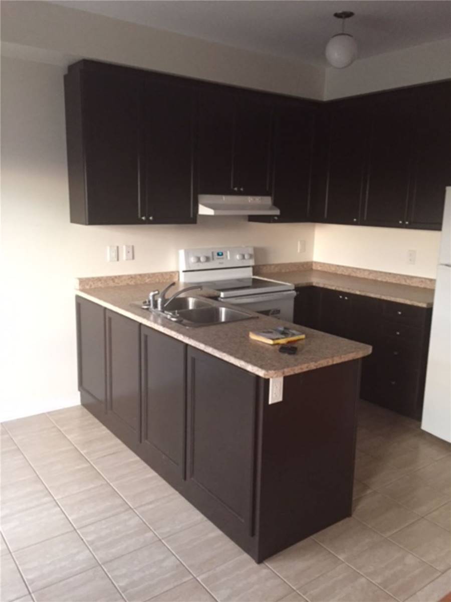 46 Forsyth Cres
