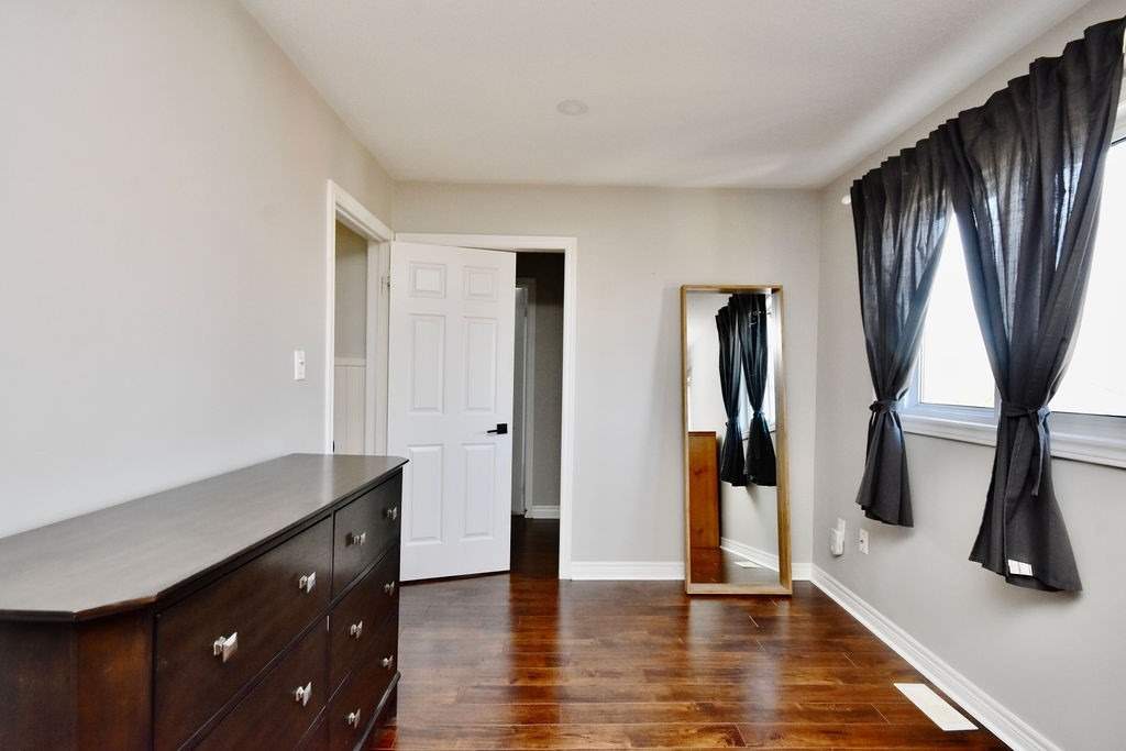 60 Crimson Ridge Rd