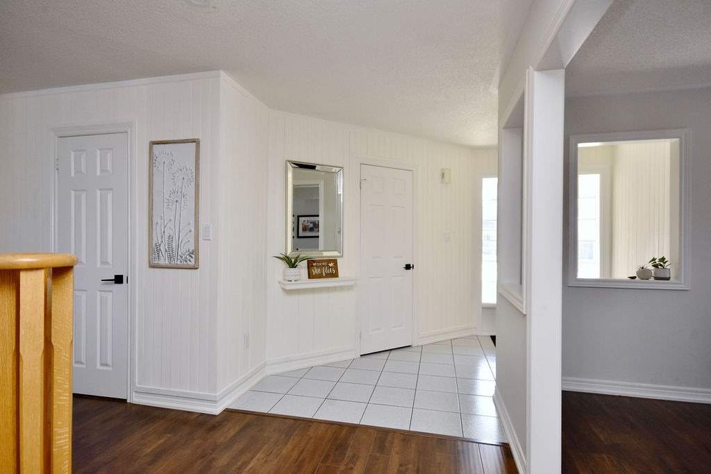 60 Crimson Ridge Rd