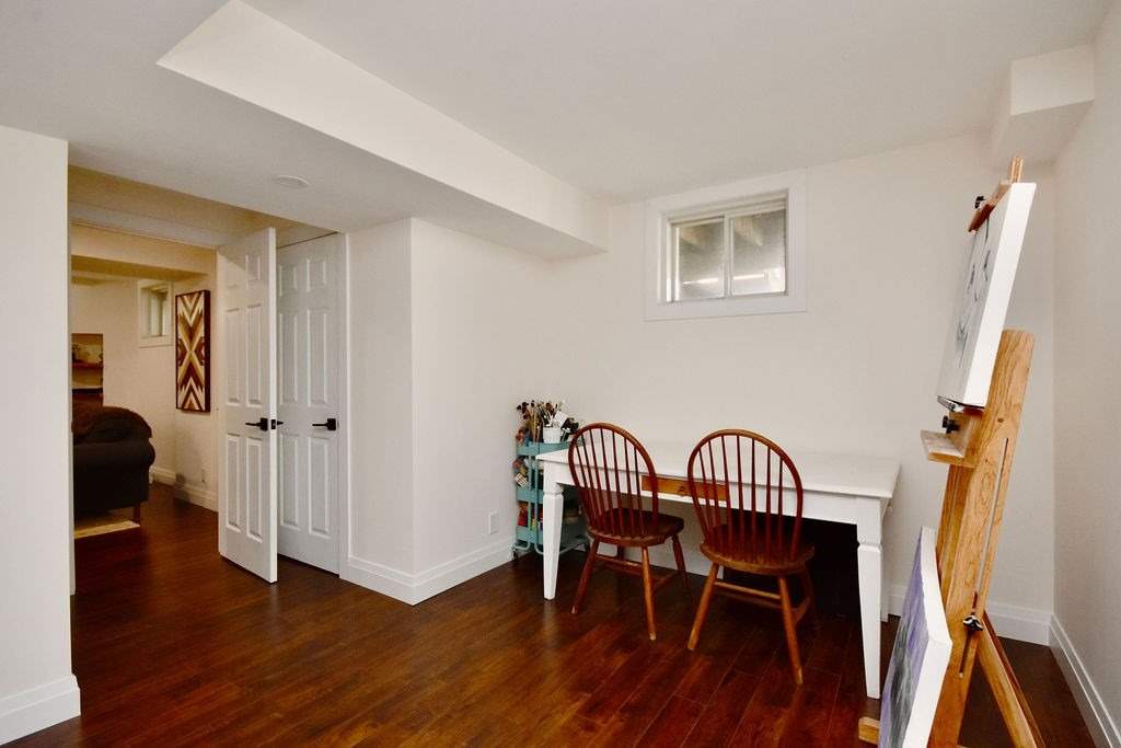 60 Crimson Ridge Rd