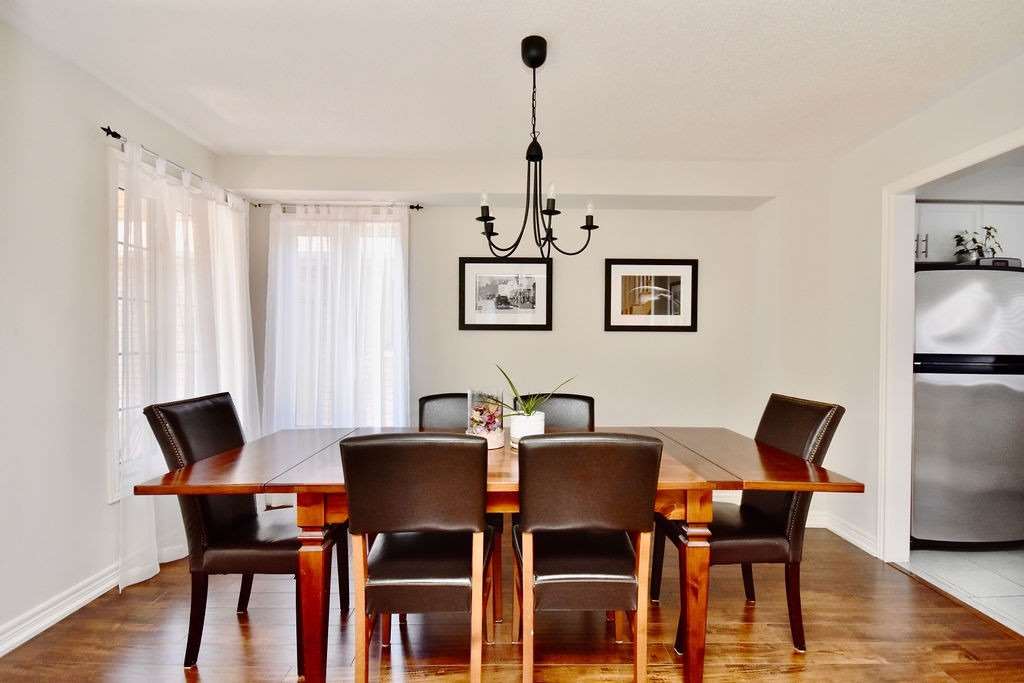 60 Crimson Ridge Rd