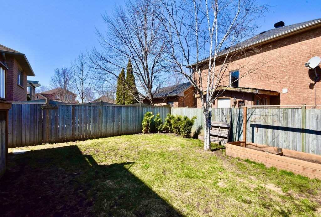 60 Crimson Ridge Rd