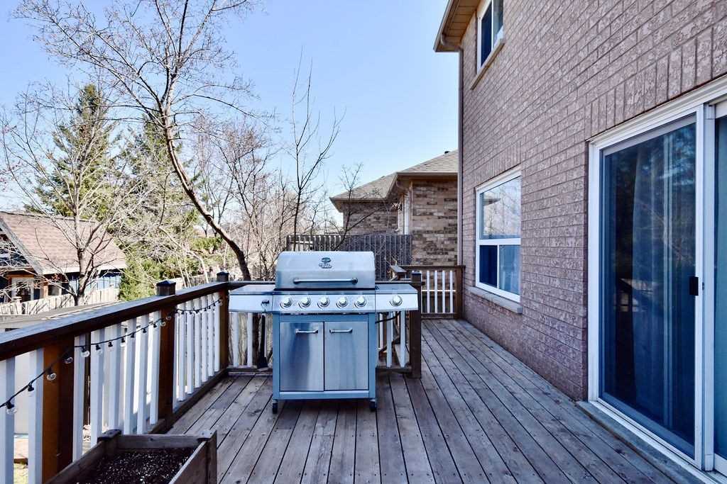 60 Crimson Ridge Rd