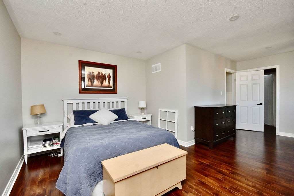 60 Crimson Ridge Rd