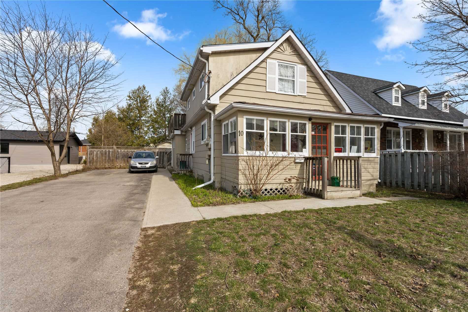 10 Dufferin St