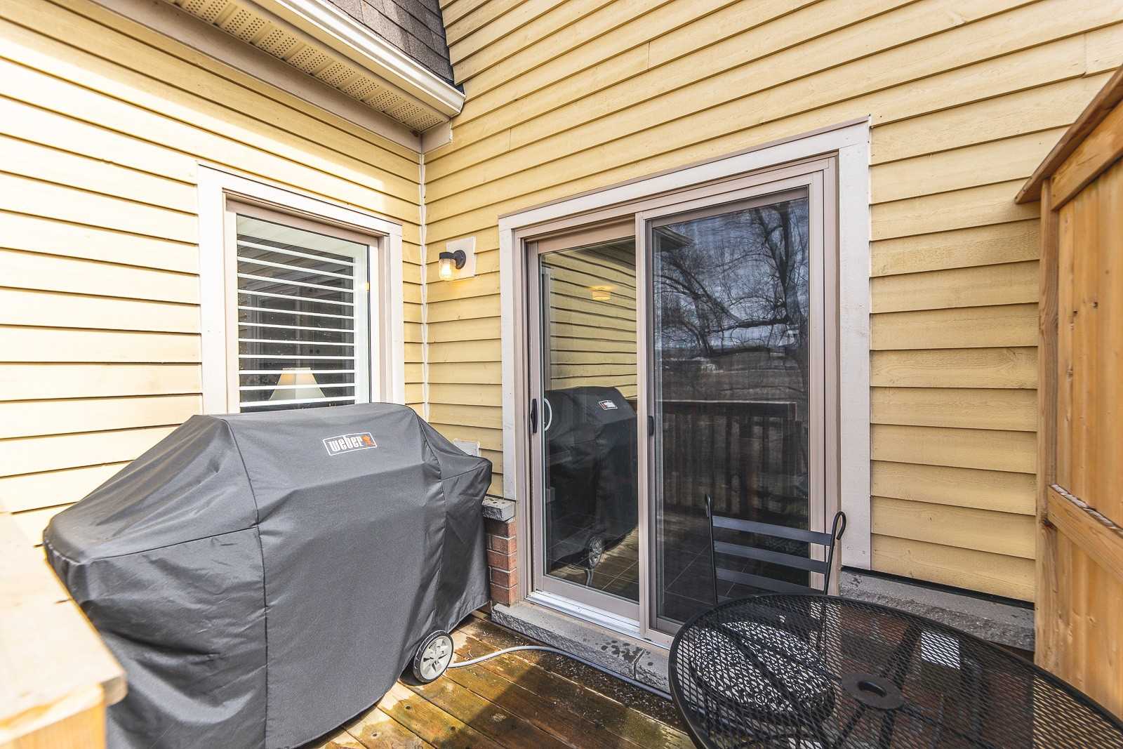 7 Hughes St