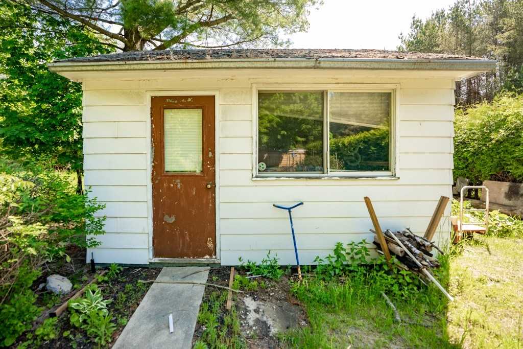 19 Locke Ave