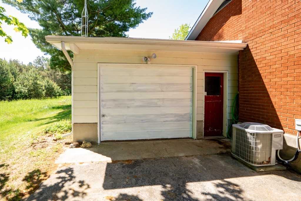 19 Locke Ave