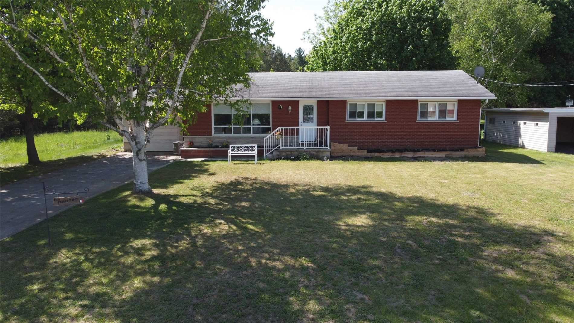 19 Locke Ave