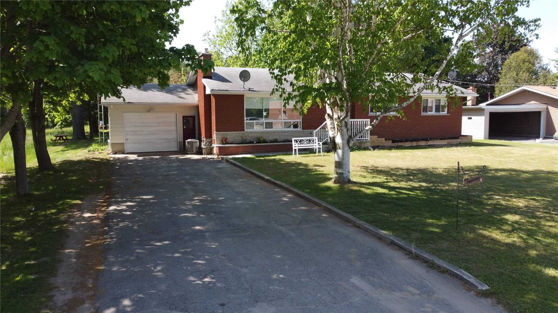 19 Locke Ave