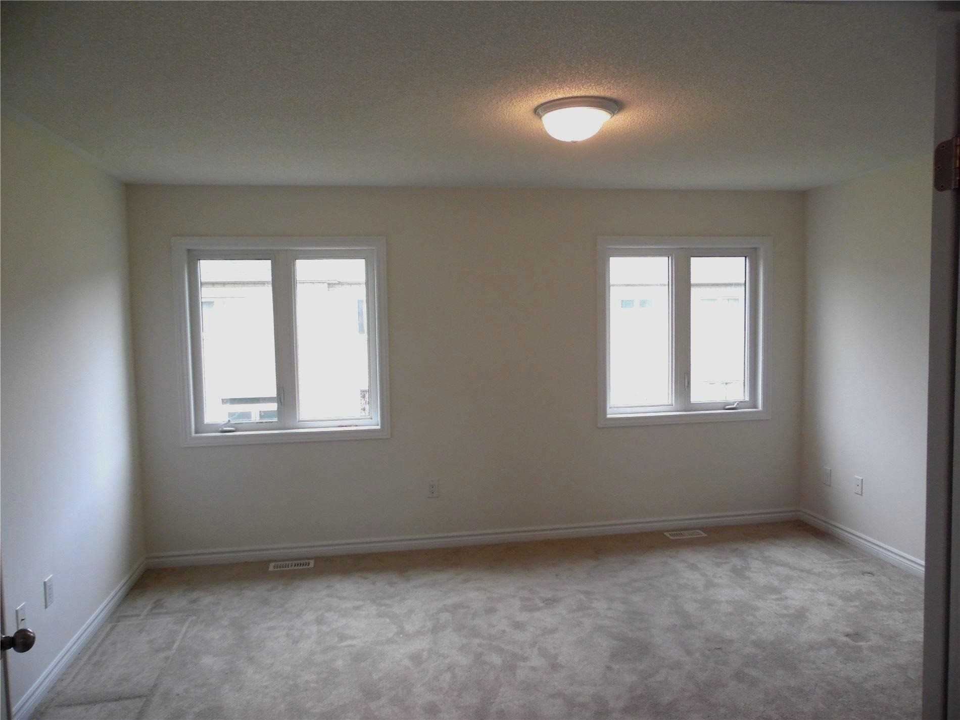 10 Kerr St