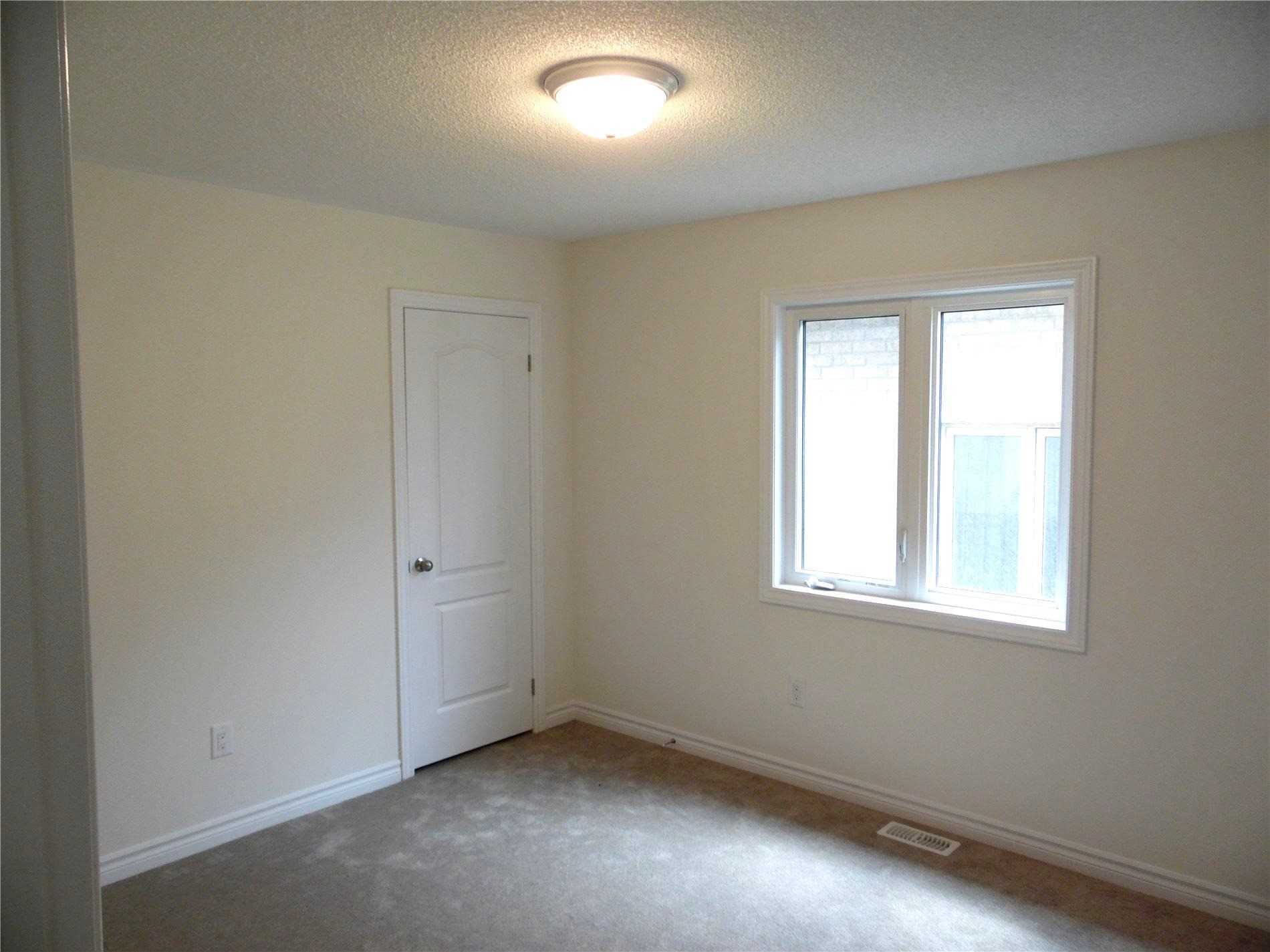 10 Kerr St