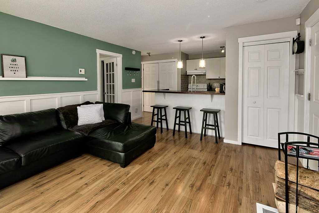 27 Dawson Dr, #130