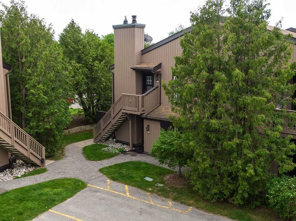 27 Dawson Dr, #130