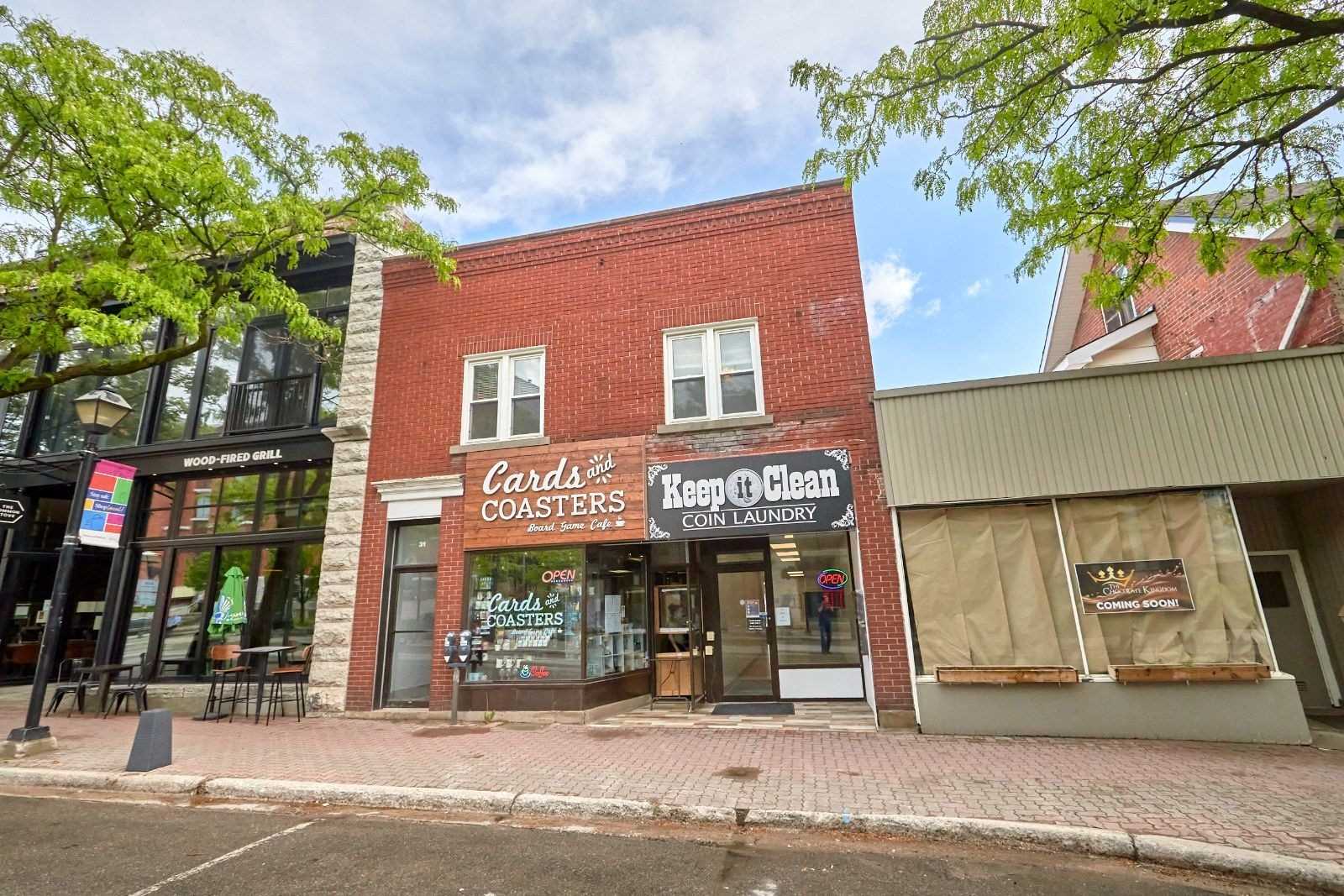 31 Mississaga St W